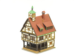 Kibri Vakwerkhuis met klokkentoren 8438