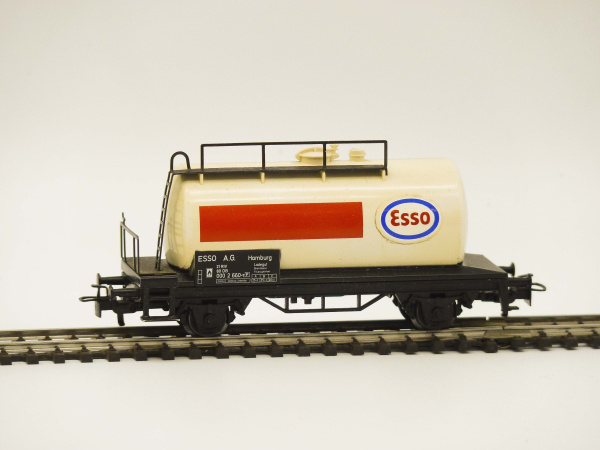 Marklin tankwagon Esso 4441