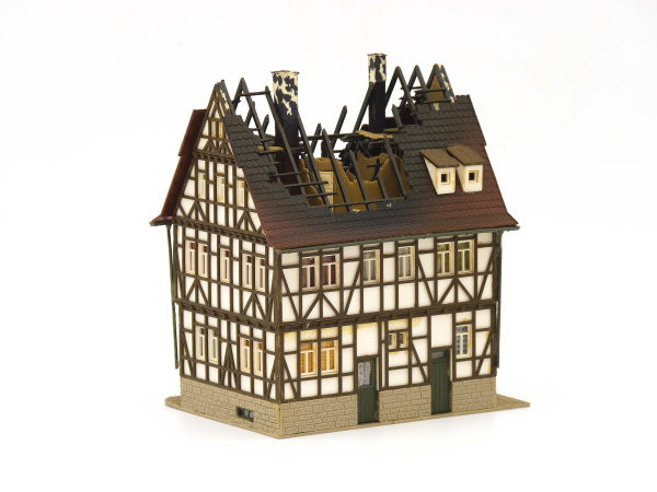 Vollmer Uitgebrand vakwerkhuis 20354