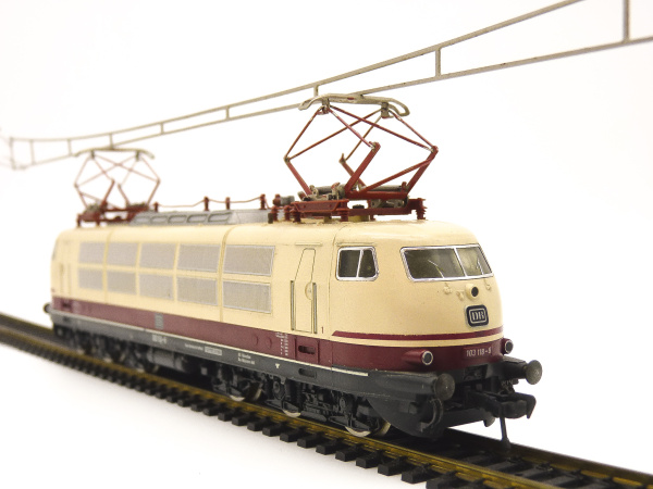 Fleischmann E-loc BR103 DB 4375